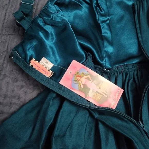 Pinup Couture Teal and red Bella Donna Swing dress XS - Picture 5 of 7